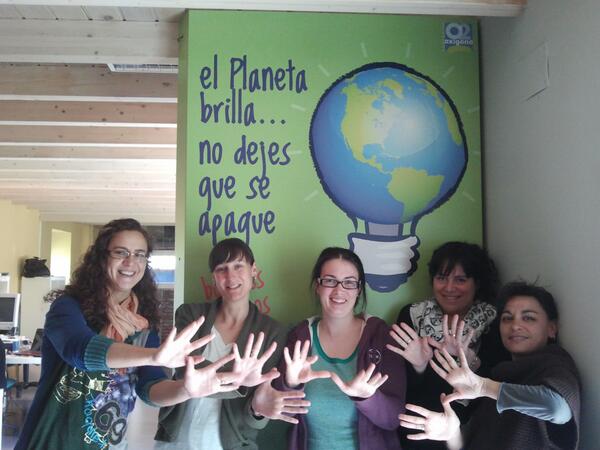 Twitter : @fundacionO2 (Fundación Oxígeno)