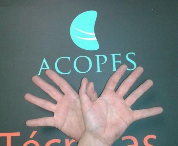 Twitter : @Acopes_es (Acopes)