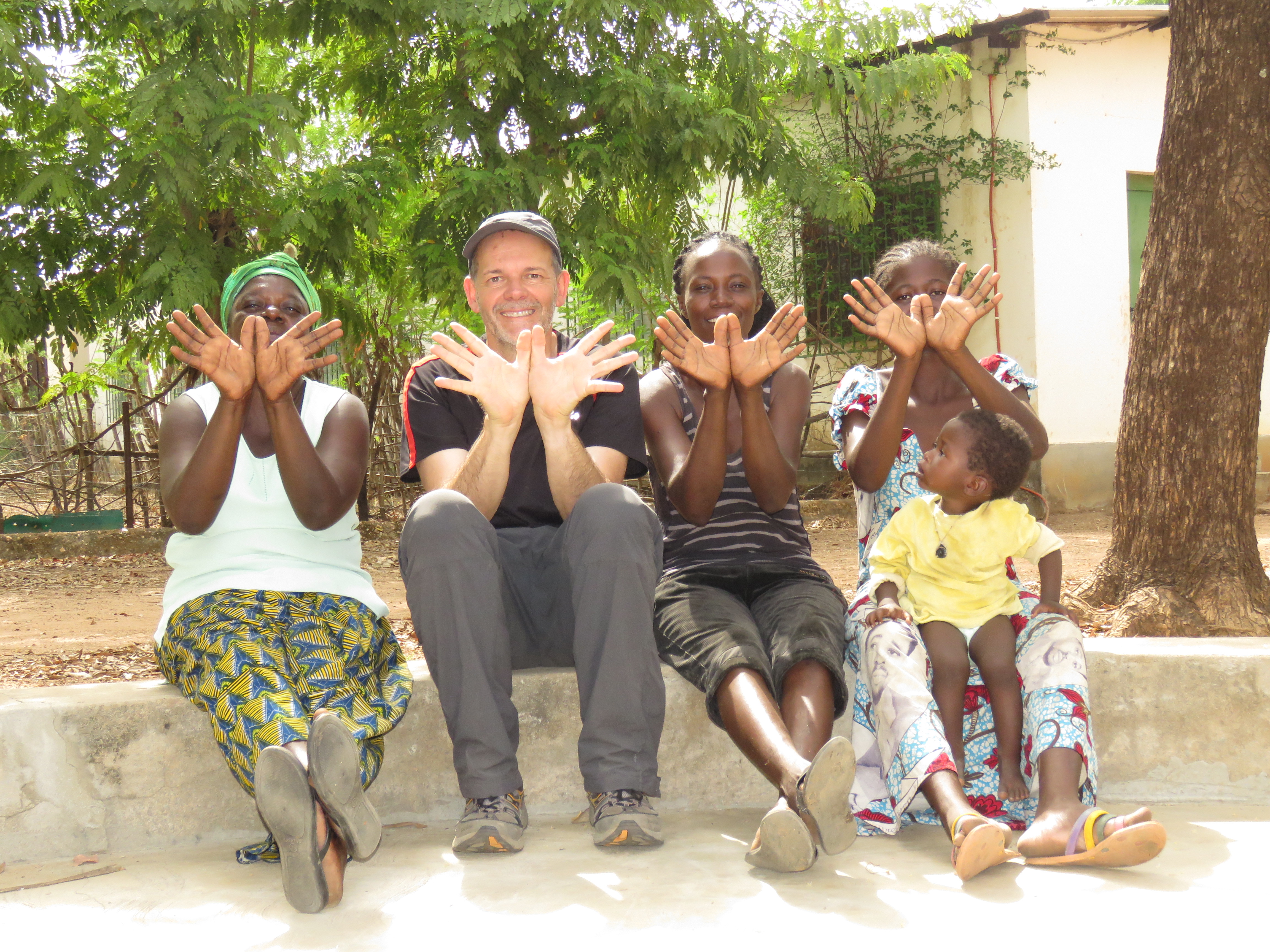 Uns gest des de Tami, Togo. Amb l’Agnès, l’Edwige, l’Afia i l’Ignasi